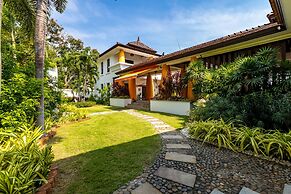 Bali Style Mansion In Great Location HG