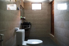 Green Cottage by ABM