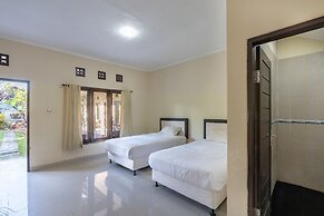 Green Cottage by ABM