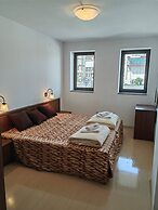 Gondola Paradise - 50m Away, 250mbps Wi-fi!