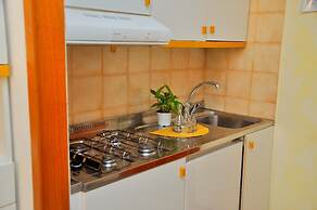 Lovely sea View Studio With Balcony - Beahost