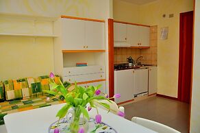 Lovely sea View Studio With Balcony - Beahost