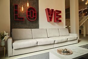 Milan Retreats Brera