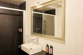 Milan Retreats Brera