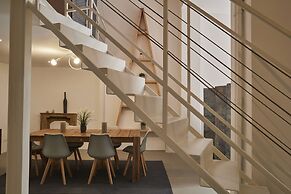 Milan Retreats Brera