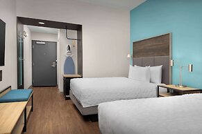 Tru by Hilton Jacksonville West I 295