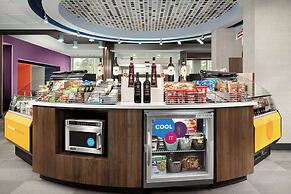 Tru by Hilton Jacksonville West I 295