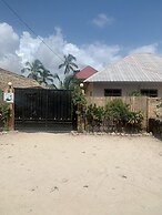 Chokoro House