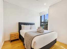 Bright And Modern Apartment On K Road!