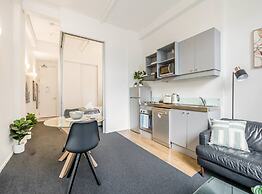 Open-Plan Living In The Heart Of Auckland