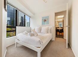 Prime Location - 2 Bedroom Urban Retreat