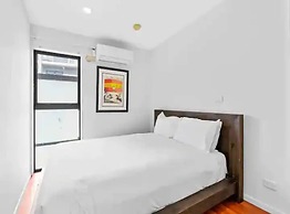 Sleek Modern Pad Next To Spark Arena Free Parking