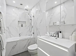 Sleek Modern Pad Next To Spark Arena Free Parking