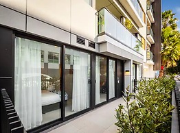 Spacious Mount Eden Apartment