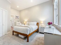 Parnell Home With Stunning Views