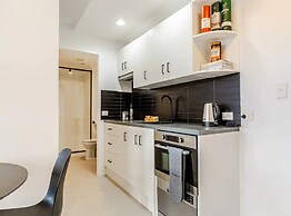 Immaculate Parnell Apartment