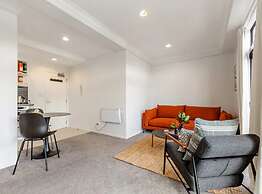 Immaculate Parnell Apartment