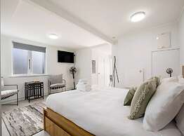 Stunning Studio In Grey Lynn!