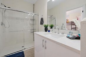 Beautiful Magical Serenity 3-bed Villa in Clermont