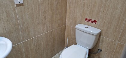 Modern 4-bed Home in Ix-xaghra, Valley View Pool