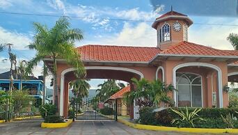 Tropical Paradise Retreat in St Ann's