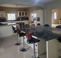 Tropical Paradise Retreat in St Ann's