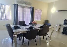 Tropical Paradise Retreat in St Ann's