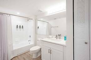 Tucker at New River Cove Fort Lauderdale