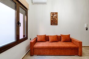 Krinis houses next the old harbour