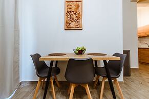 Krinis houses next the old harbour