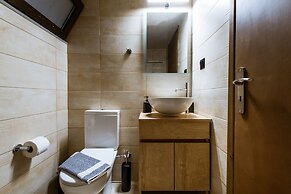 Krinis houses next the old harbour