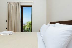 Krinis houses next the old harbour