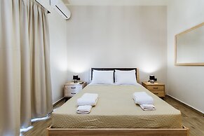 Krinis houses next the old harbour