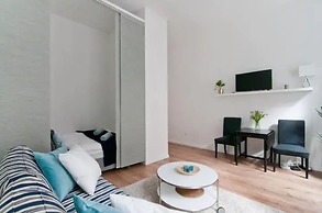 Luxurious and Bright, 5 min walk to city center