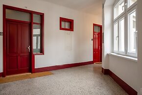 Luxurious and Bright, 5 min walk to city center