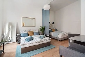 Luxurious and Bright, 5 min walk to city center