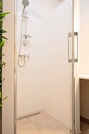 Luxurious and Bright, 5 min walk to city center