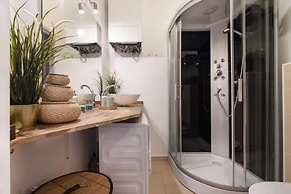 Luxurious and Bright, 5 min walk to city center