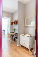 Luxurious and Bright, 5 min walk to city center