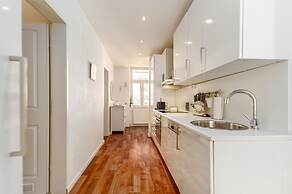 Luxurious and Bright, 5 min walk to city center
