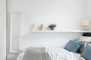 Luxurious and Bright, 5 min walk to city center