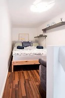 Luxurious and Bright, 5 min walk to city center