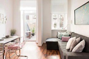 Luxurious and Bright, 5 min walk to city center