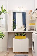 Luxurious and Bright, 5 min walk to city center