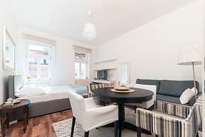 Luxurious and Bright, 5 min walk to city center