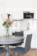 Luxurious and Bright, 5 min walk to city center