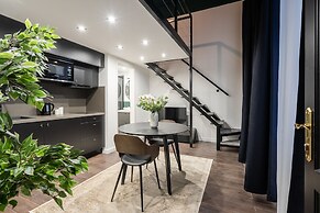 E41 Boutique Apartments by BQA