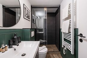 E41 Boutique Apartments by BQA