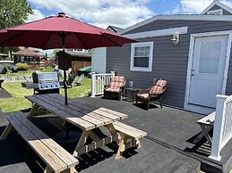 Sandpiper Cottage 3 Bedroom Home by RedAwning