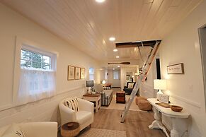 Sandpiper Cottage 3 Bedroom Home by RedAwning